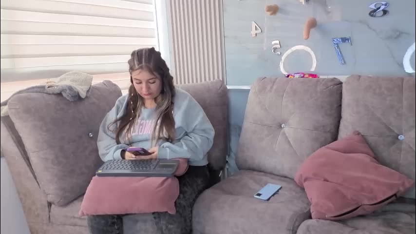 nicky_as Adult Chat December 16, 2025