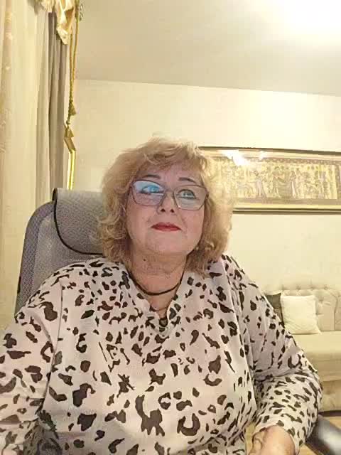 KarinkaSweet Adult Chat December 16, 2025