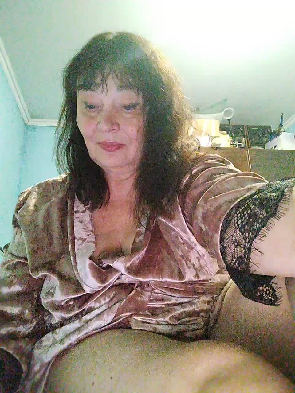 asya18 Adult Chat December 16, 2025