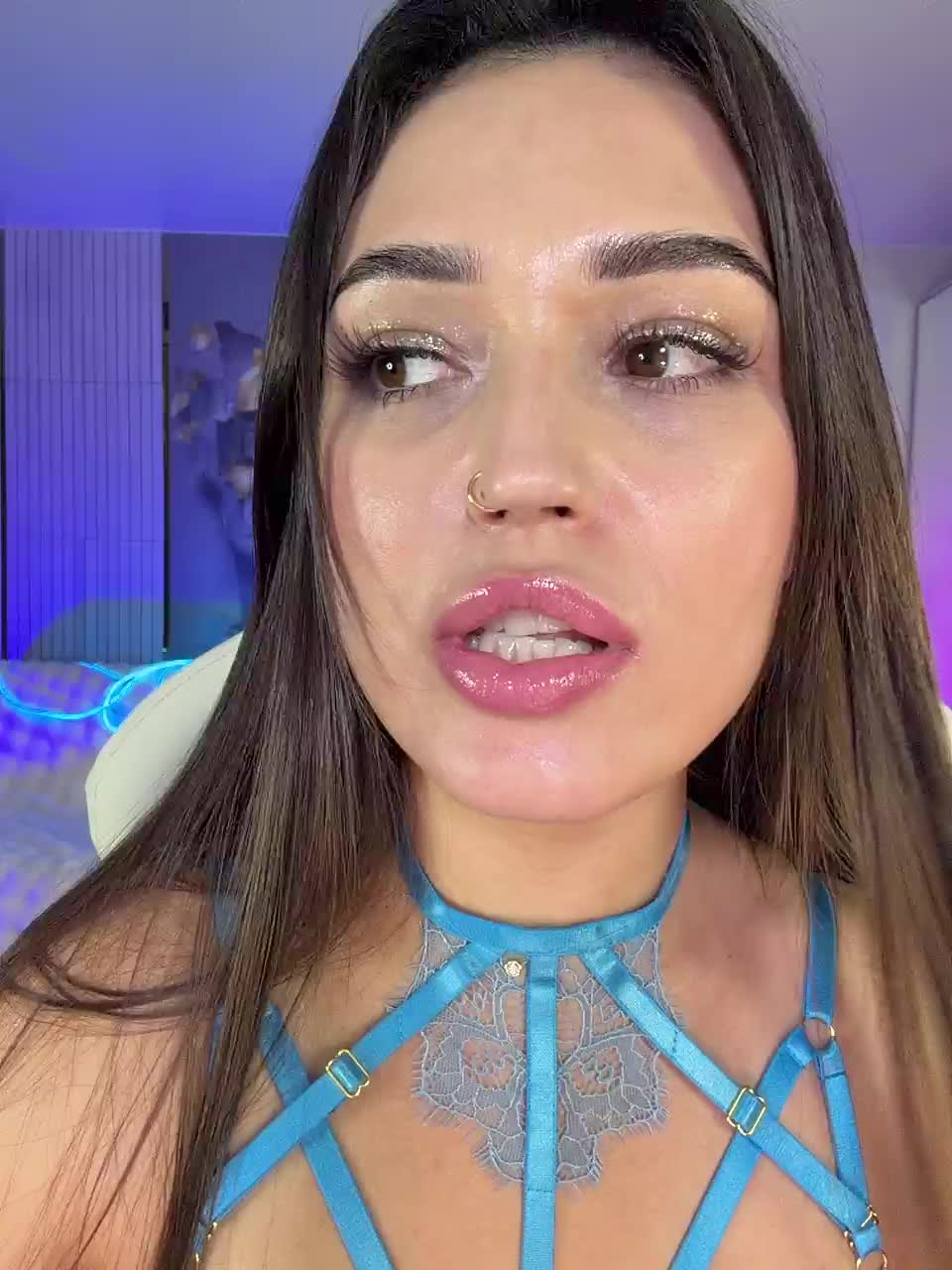 Anutka-chocolatee Adult Chat December 16, 2025