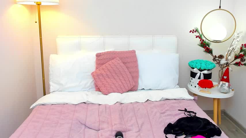 AndreaButt Adult Chat December 16, 2025