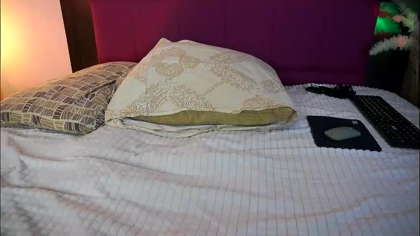 holyyy_fuck Adult Chat December 15, 2025