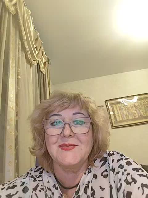 KarinkaSweet Adult Chat December 16, 2025