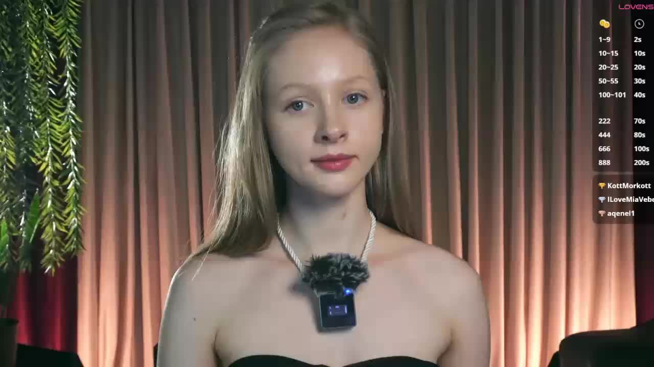 MiaVebes Adult Chat December 16, 2025