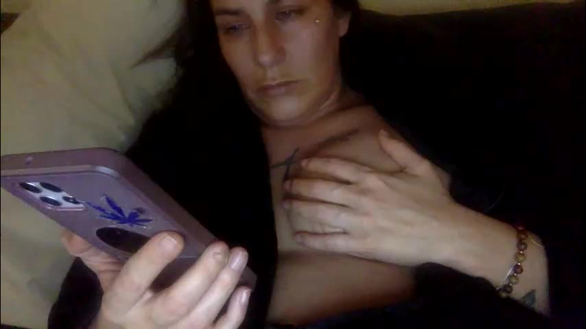 milfsfreaky69 Adult Chat December 16, 2025