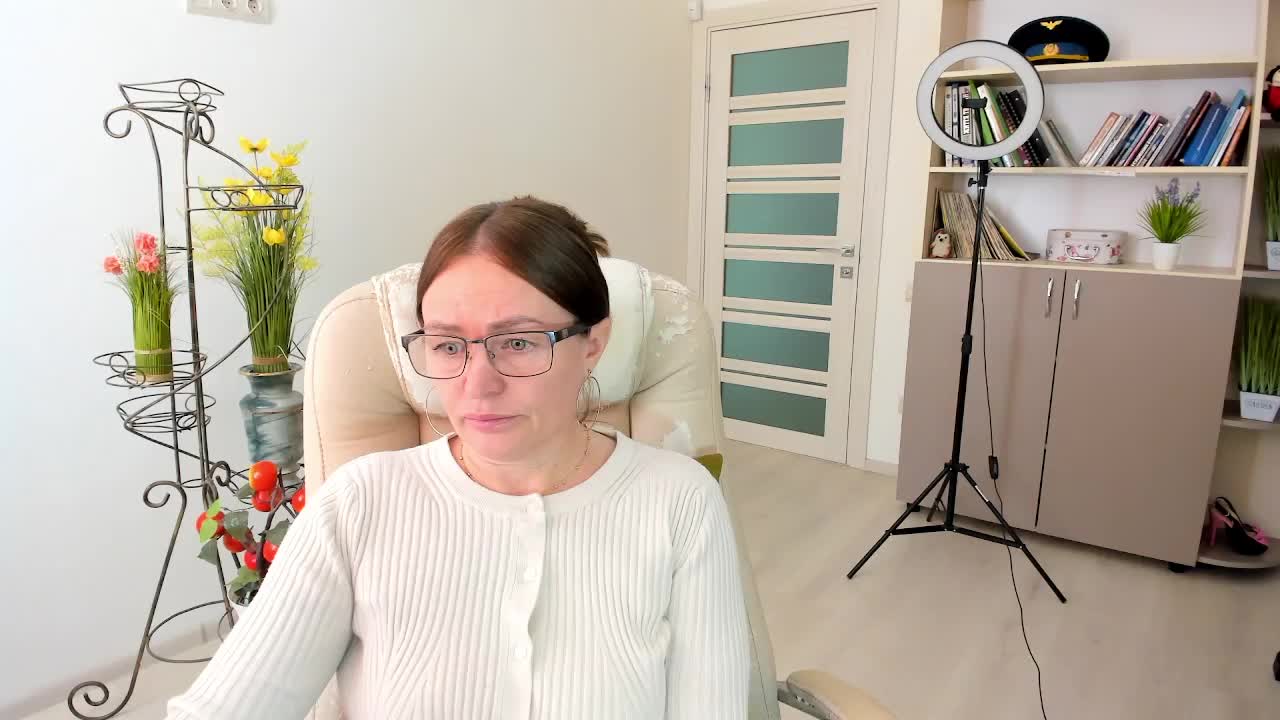 -Michelle- Adult Chat December 16, 2025