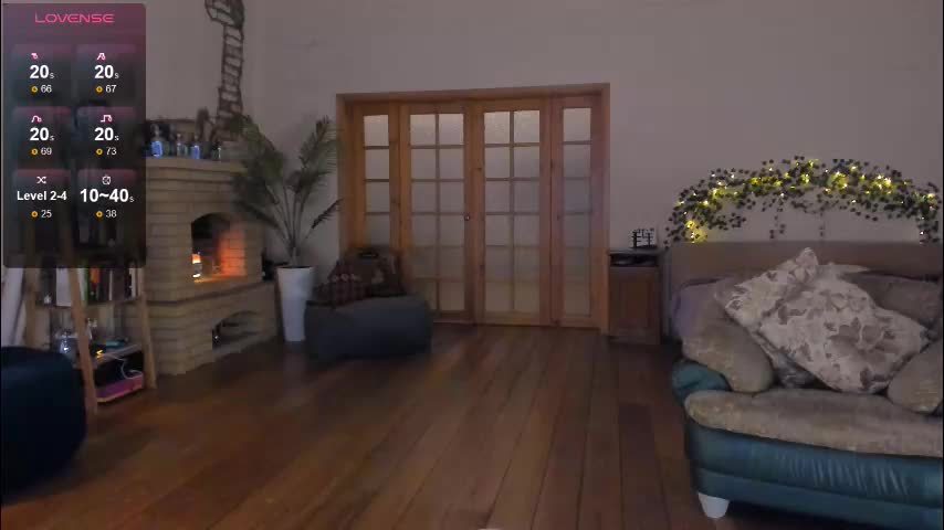 michi_souffl Adult Chat December 16, 2025