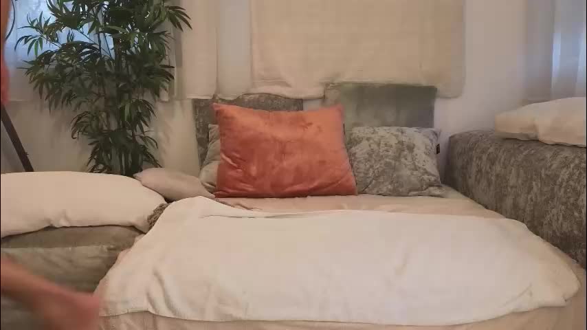 malenahot525 Adult Chat December 16, 2025