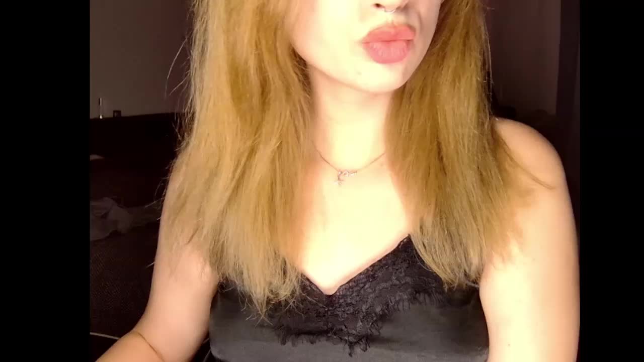 Annavia Adult Chat December 16, 2025