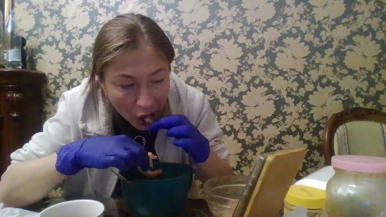 Smalldickshater Adult Chat December 16, 2025