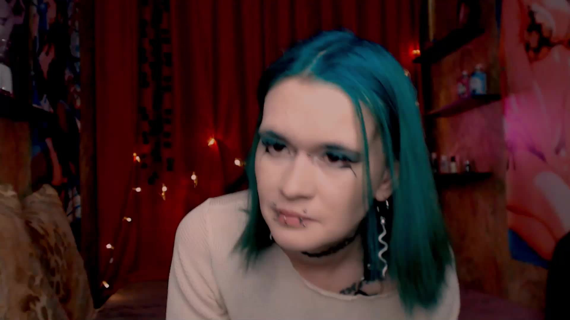 Velvet-and-Venom Adult Chat December 16, 2025