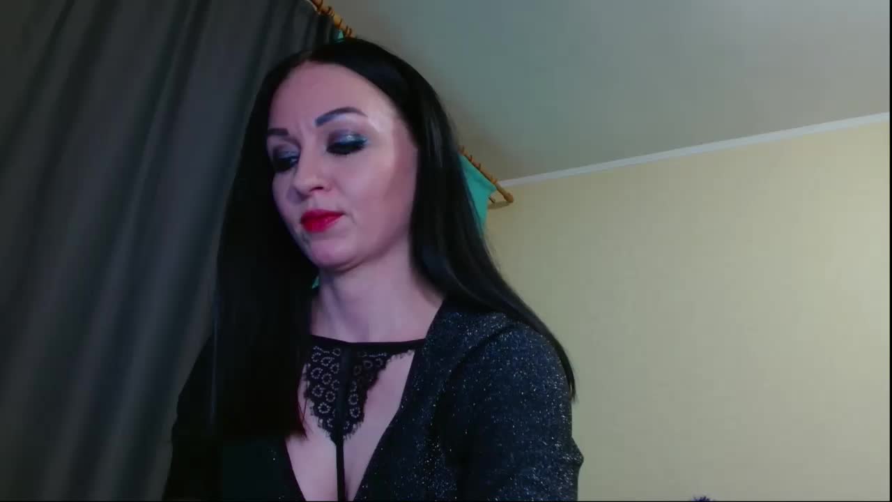 Mistress_Zoe1 Adult Chat December 16, 2025