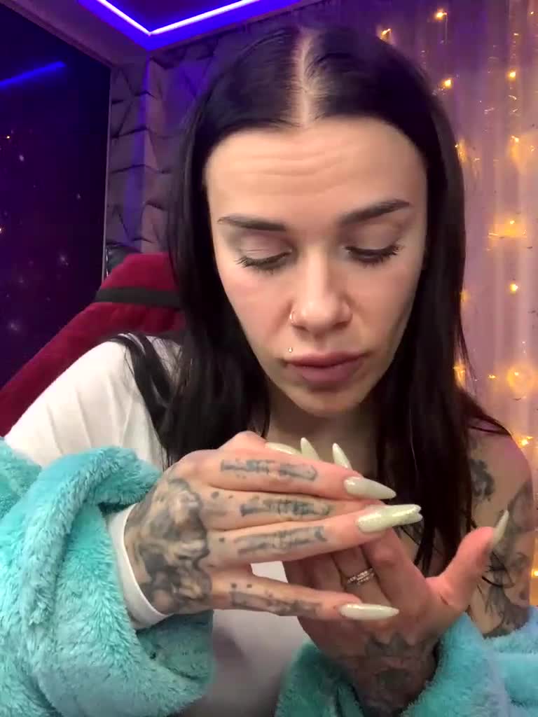 deva_maria Adult Chat December 16, 2025