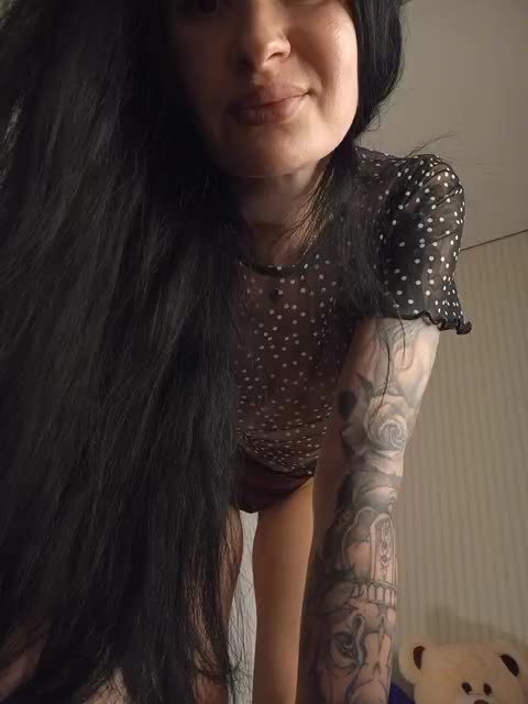 Black_chick Adult Chat December 16, 2025