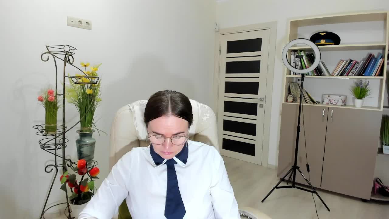 -Michelle- Adult Chat December 16, 2025