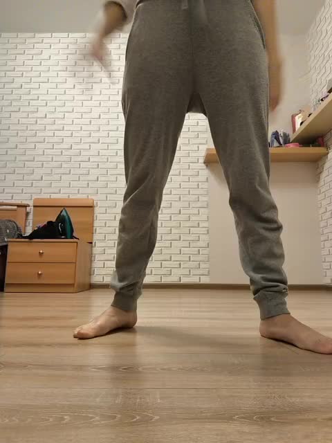 GORIGLAZ Adult Chat December 16, 2025