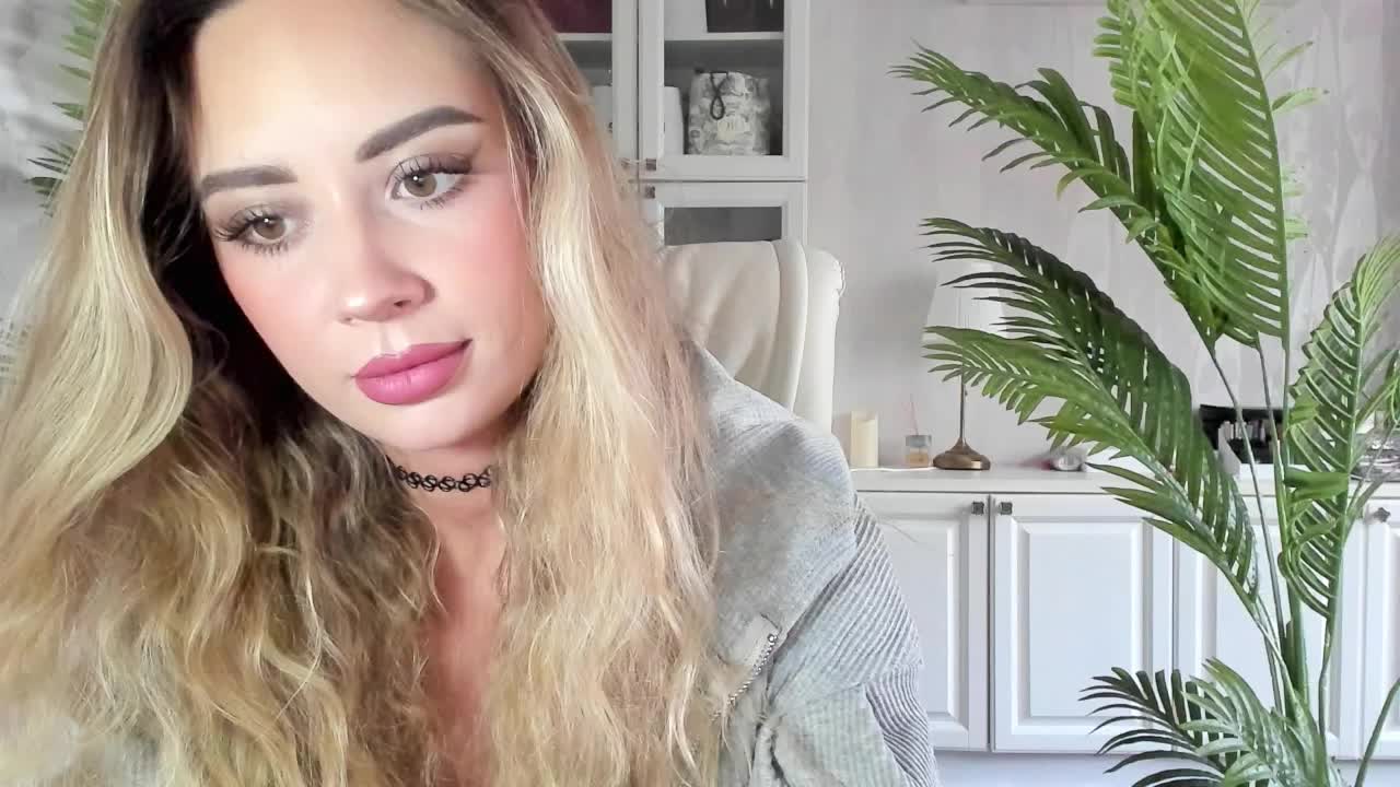 AnnaPopy Adult Chat December 16, 2025