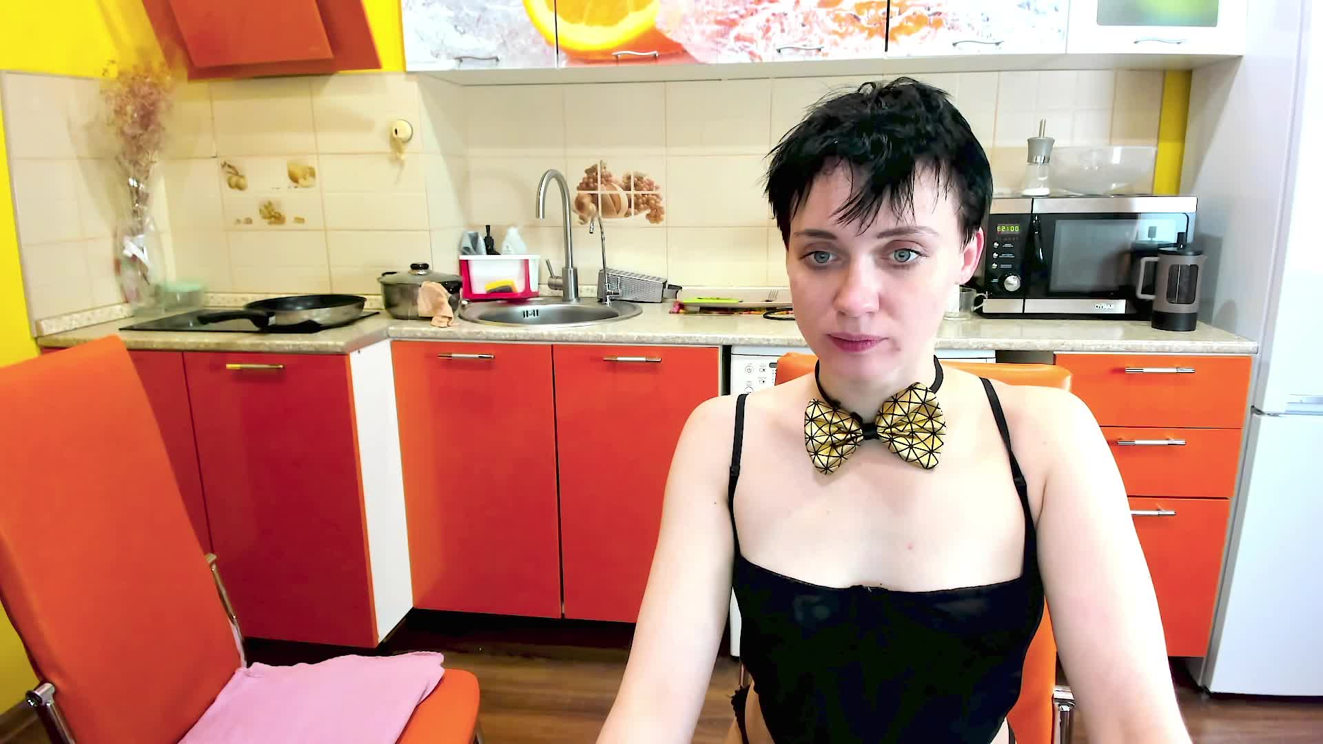 VikixEricka Adult Chat December 16, 2025