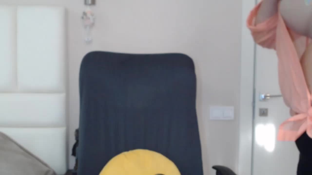 aniutkamau Adult Chat December 16, 2025