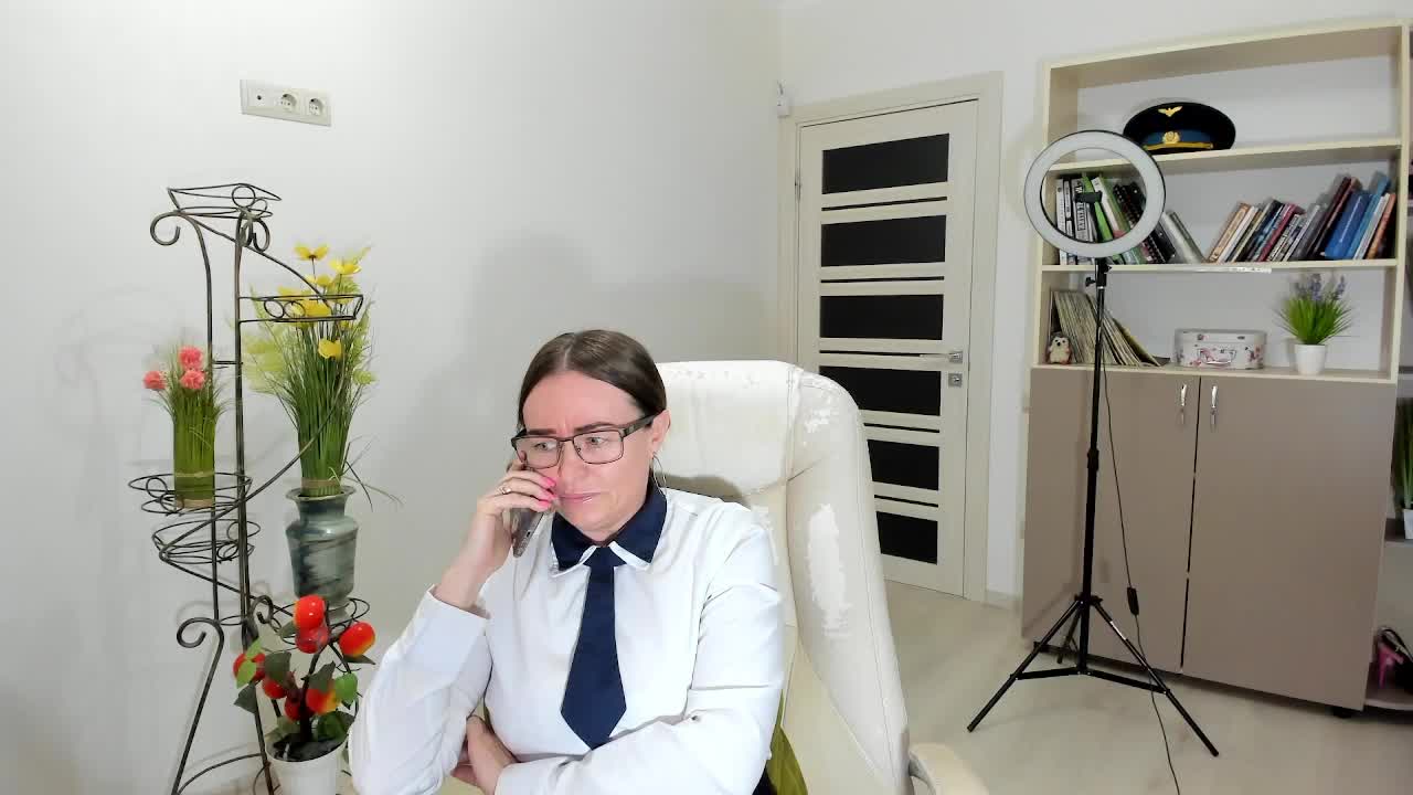 -Michelle- Adult Chat December 16, 2025