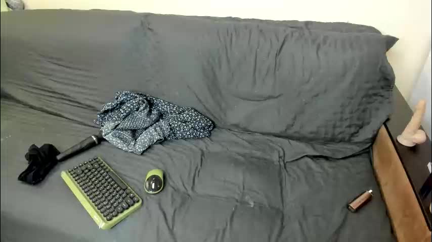 nikki000cool Adult Chat December 17, 2025