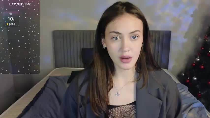 SaraMoren0 Adult Chat December 16, 2025