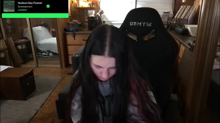 incognitoqueen Adult Chat December 17, 2025