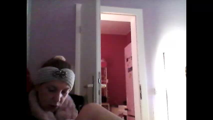 melli23 Adult Chat December 16, 2025