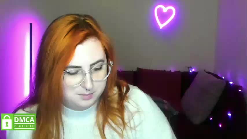 Aliciaredluv Adult Chat December 17, 2025