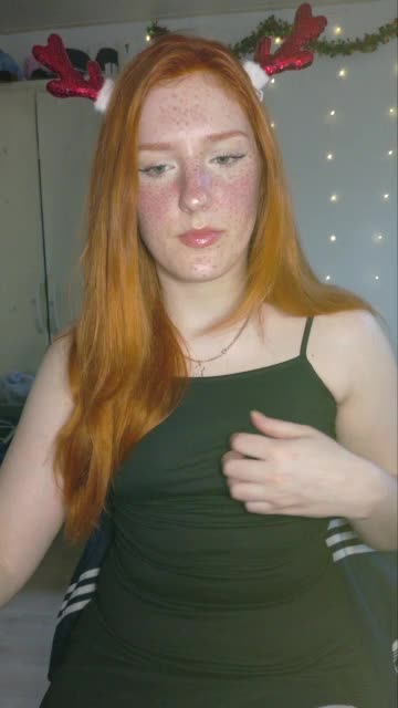 AmaryllisFox Adult Chat December 17, 2025