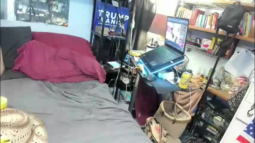 pink_black Adult Chat December 17, 2025