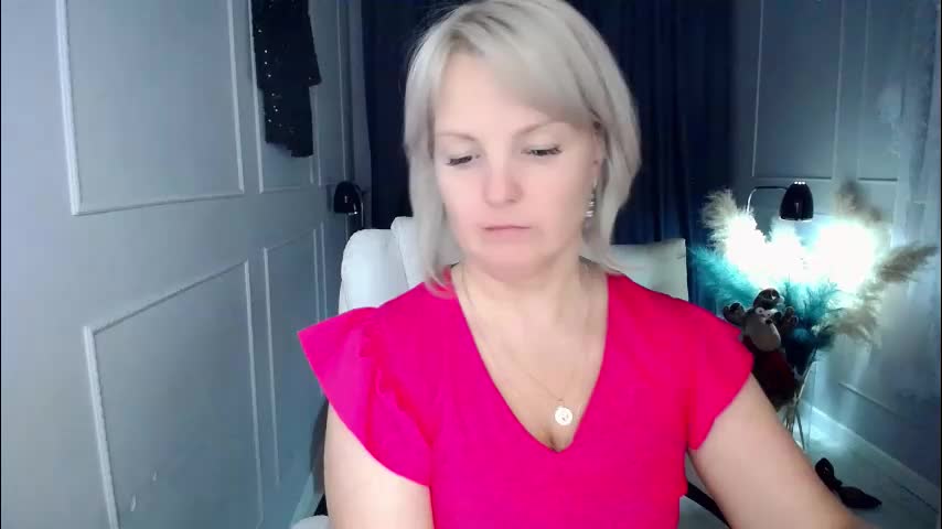 emmmam Adult Chat December 17, 2025