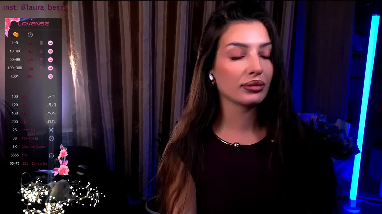 LauraBess Adult Chat December 17, 2025