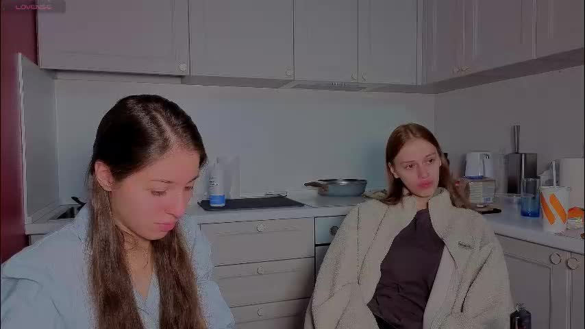 ihavepaws33 Adult Chat December 17, 2025