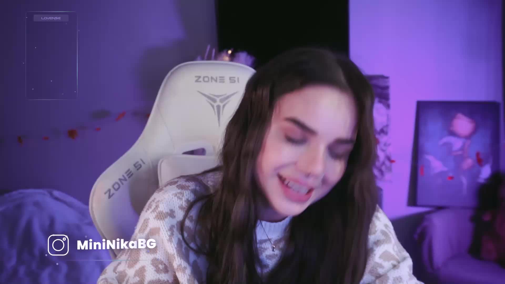 MiniNika Adult Chat December 17, 2025