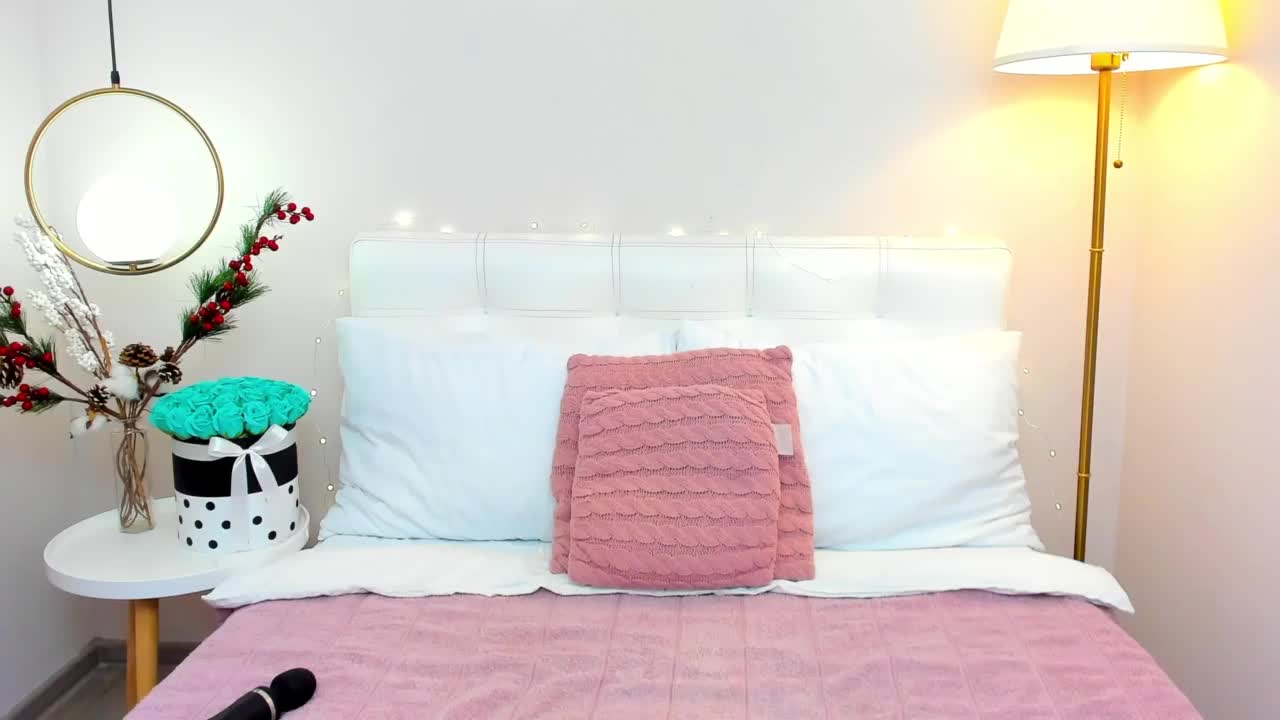 AndreaButt Adult Chat December 17, 2025