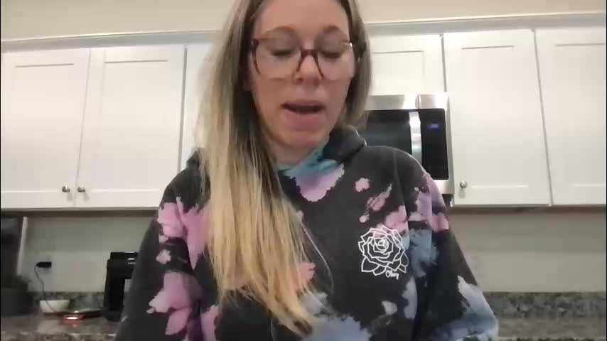 texas_blonde Adult Chat December 17, 2025