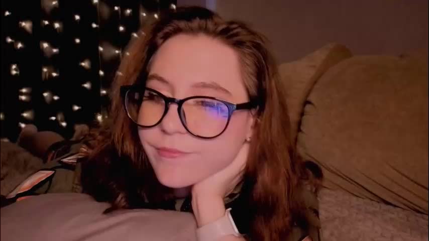 diana_floweri Adult Chat December 17, 2025