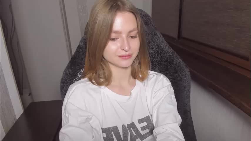 mollydangerous Adult Chat December 17, 2025