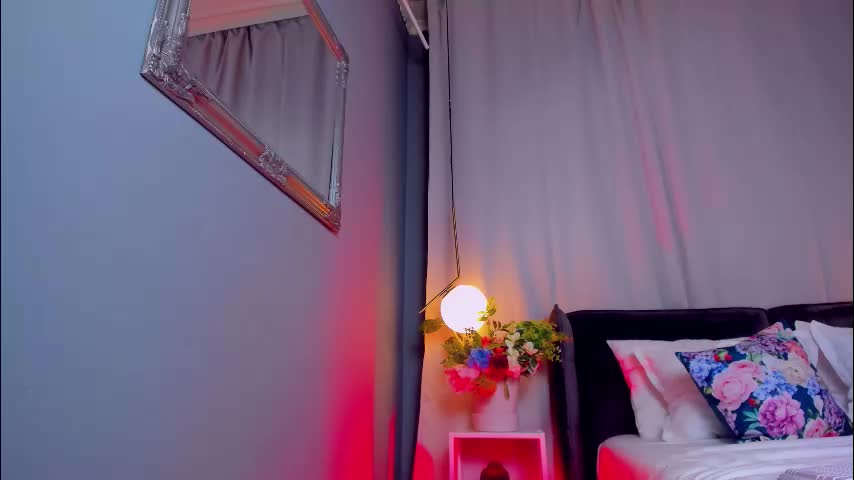 _carlawhite_ Adult Chat December 17, 2025