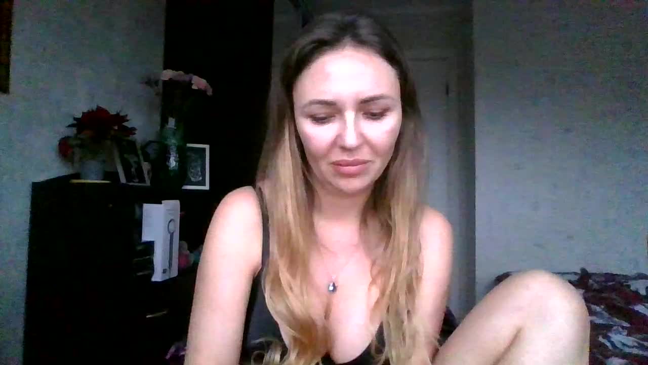 CuteAngelina Adult Chat December 17, 2025