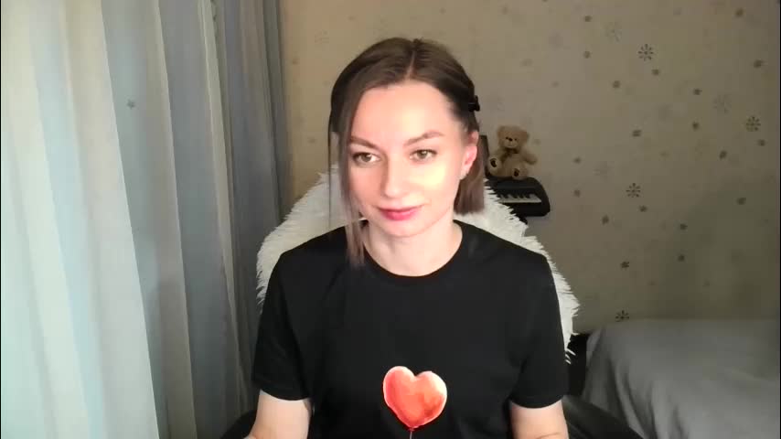 lunaa_bluee Adult Chat December 17, 2025