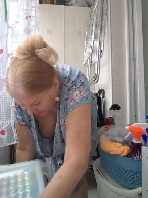 MonaMonako Adult Chat December 17, 2025