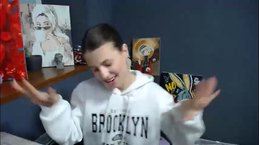 tiny_felicity Adult Chat December 17, 2025