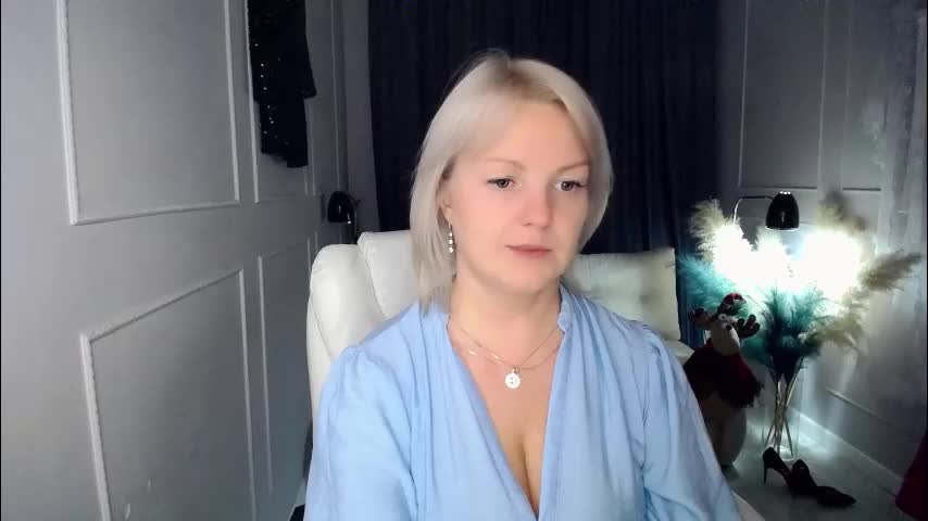 emmmam Adult Chat December 17, 2025