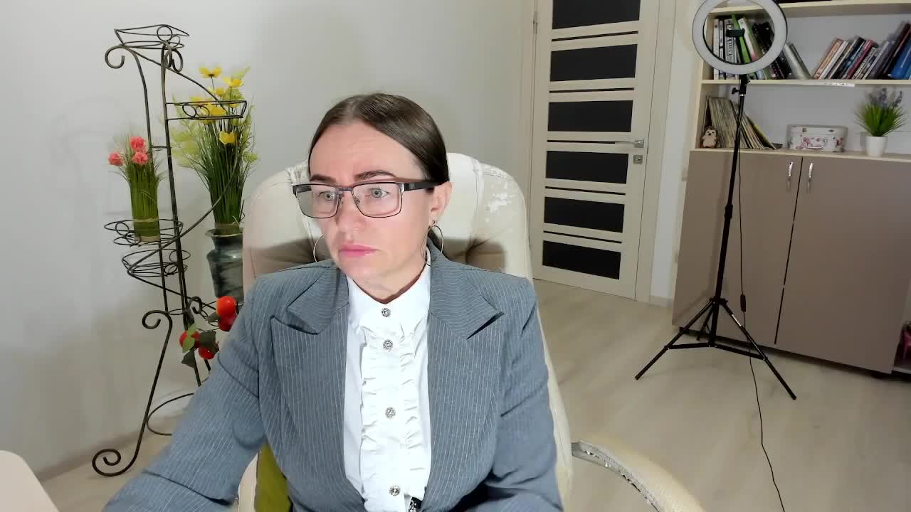 -Michelle- Adult Chat December 17, 2025