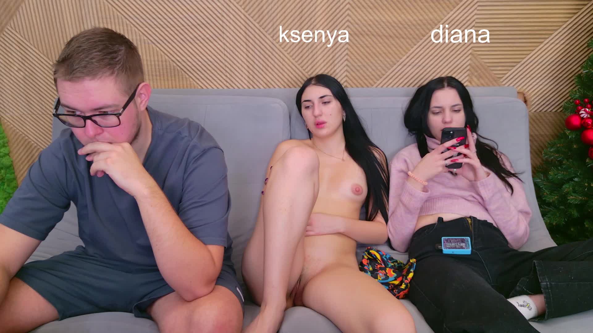 WebcamSlut Adult Chat December 17, 2025