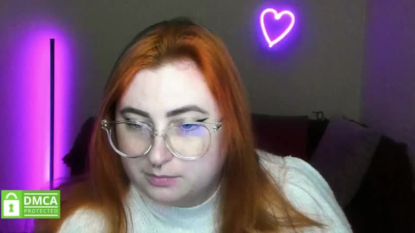 Aliciaredluv Adult Chat December 17, 2025