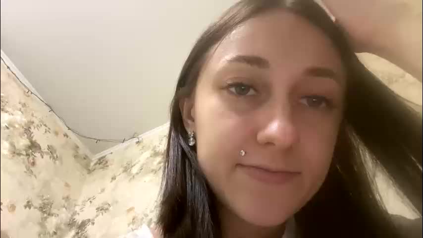 viktoria9898 Adult Chat December 17, 2025