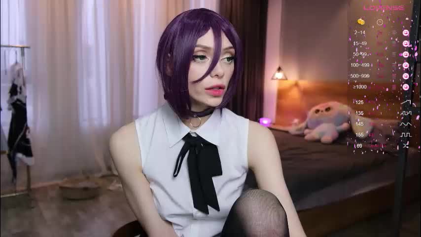 holliwould_ Adult Chat December 17, 2025